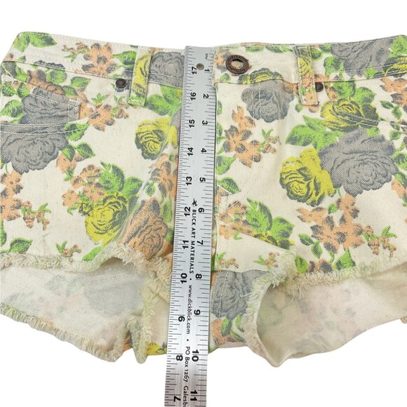 Volcom Floral High Voltage Booty Low Rise Frayed Hem shorts Size 7 - Picture 2 of 7